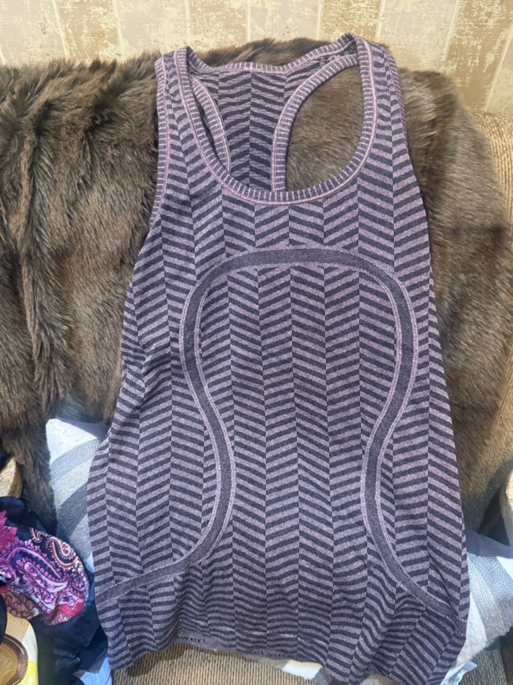 Lululemon Swiftly Purple‎ size 4